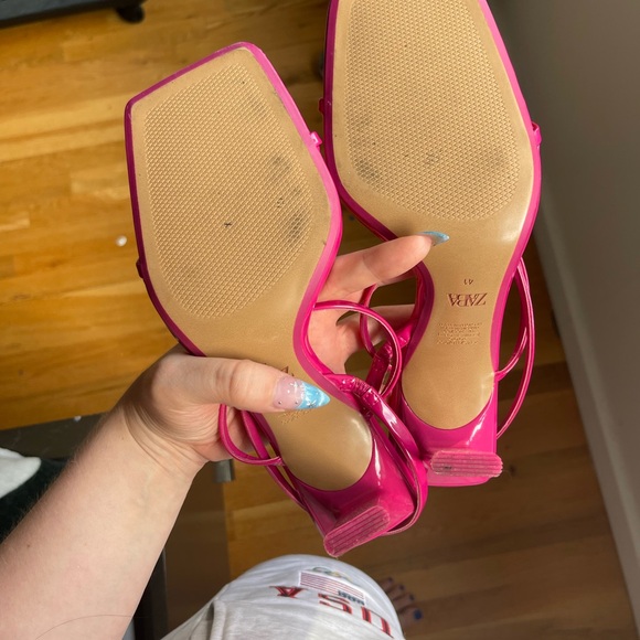 Worn once Zara patent strappy sandal - Picture 2 of 4